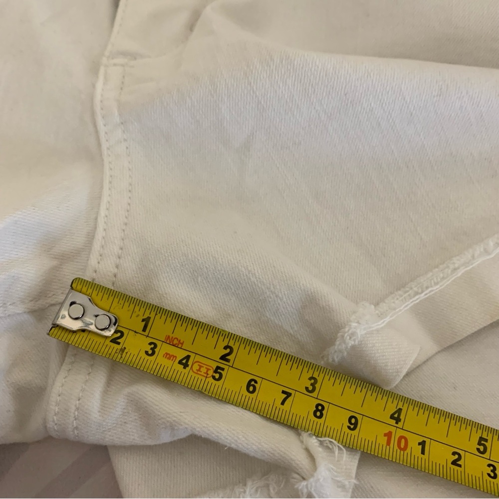 LOFT Women's Cream Jean Shorts - Picture 8 of 8